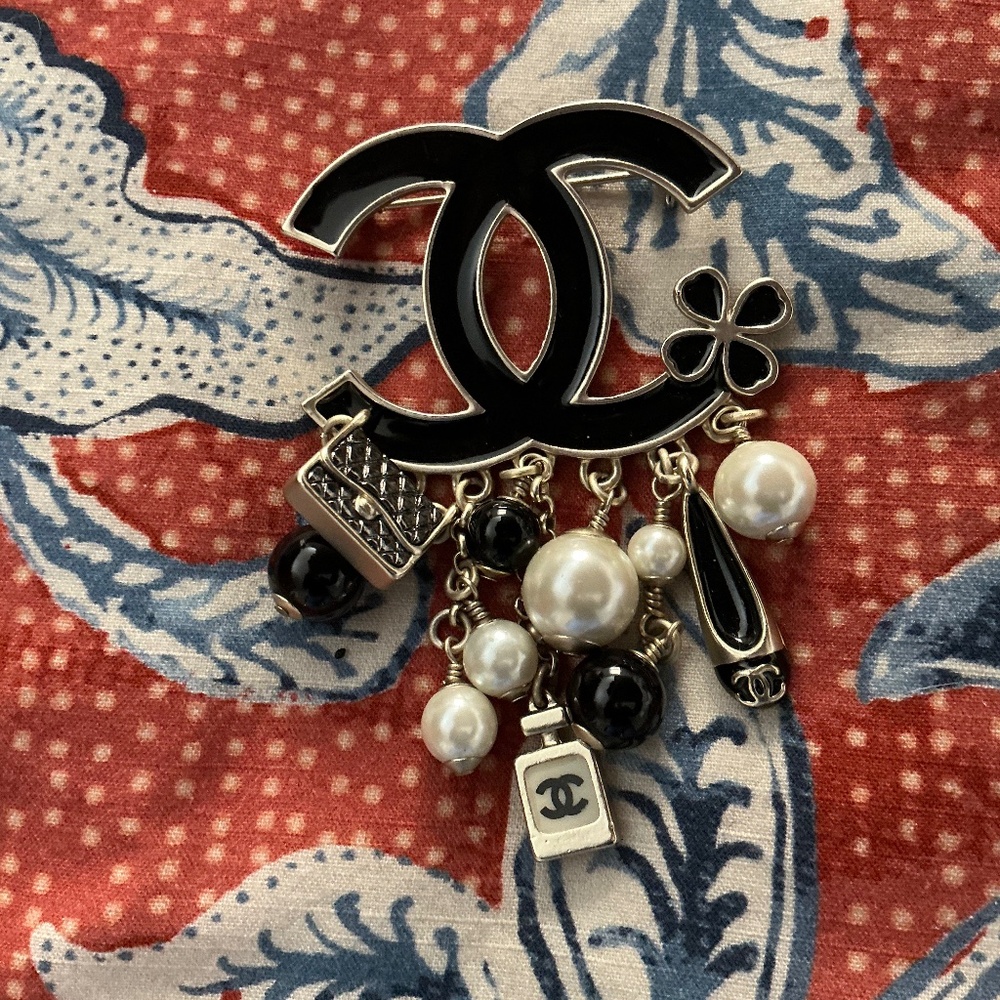 Chanel brooch pin